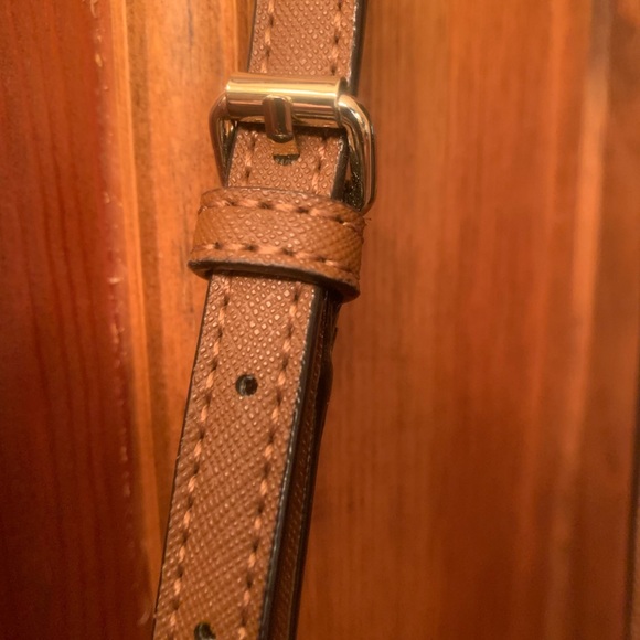 Karl Langerfeld, crossbody bag. Brown K L signature. 4 inches of chain on strap. - Picture 11 of 11